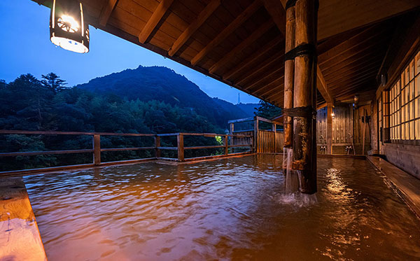 名湯 湯谷温泉